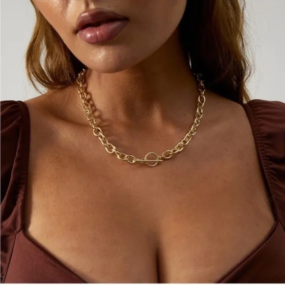 Gold 18k Gold Plated Toggle Chain Necklace - Picture 1 of 3